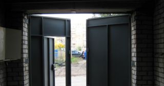 Купить гаражные ворота распашные Можга, цена от 3939 руб.