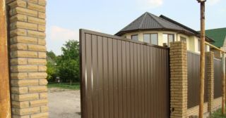 Купить откатные ворота из профнастила Можга, цена от 1786 руб.